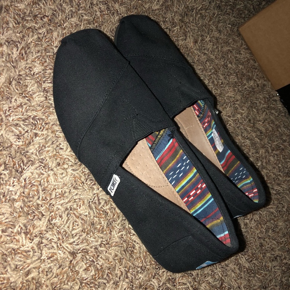 TOMS Woman’s Shoes